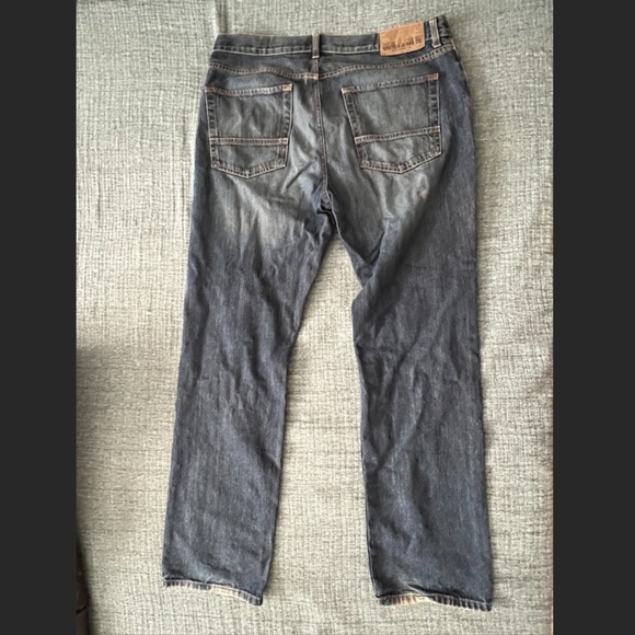 MENS Nautica Relaxed Fit Jeans - Picture 2 of 3